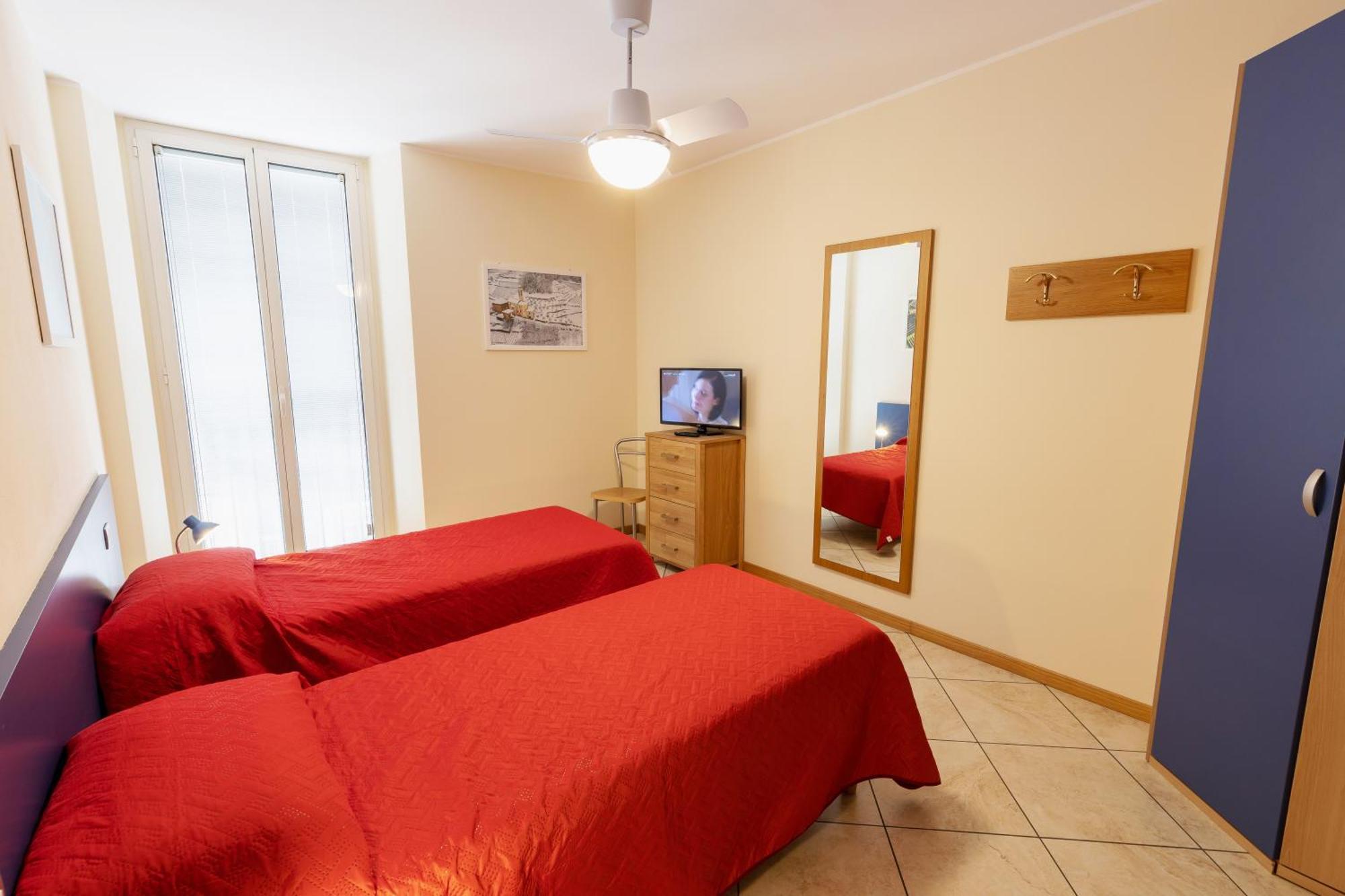 Residenza Il Castello Apartment Сондрио Стая снимка