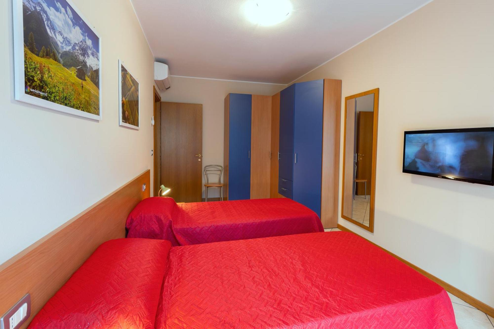 Residenza Il Castello Apartment Сондрио Стая снимка