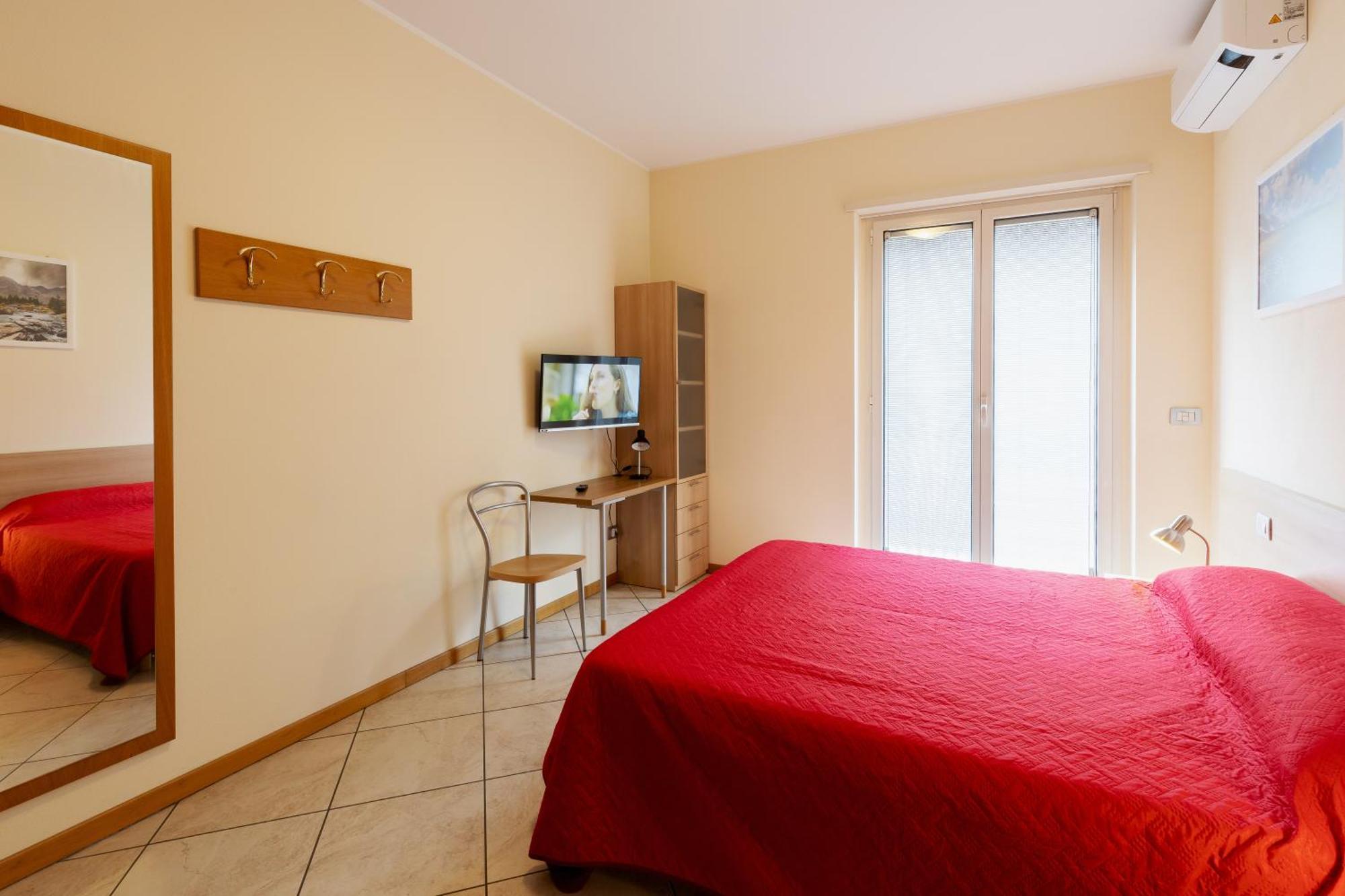 Residenza Il Castello Apartment Сондрио Стая снимка