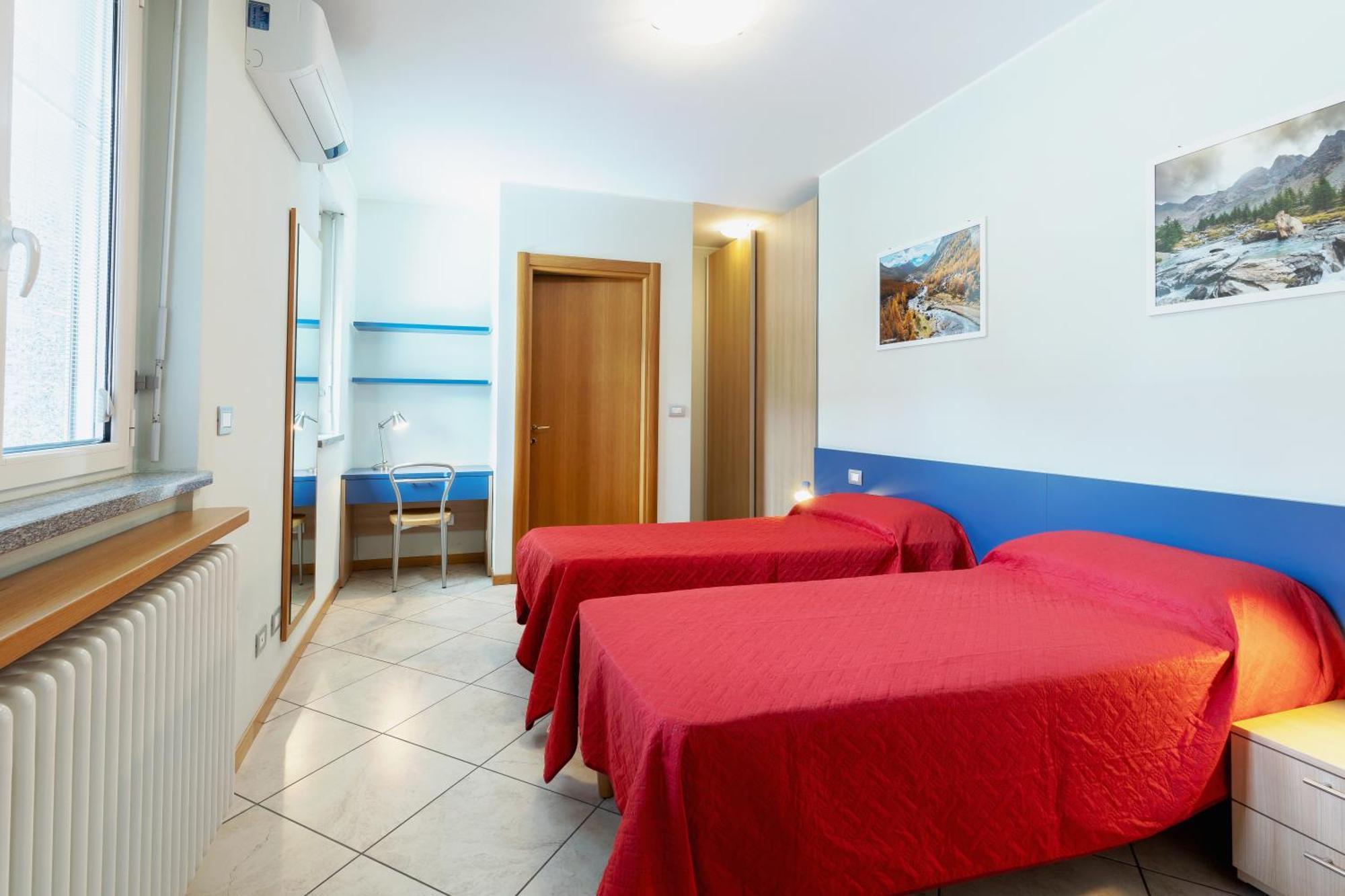 Residenza Il Castello Apartment Сондрио Екстериор снимка