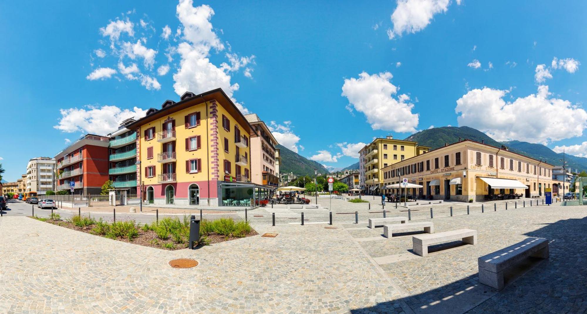 Residenza Il Castello Apartment Сондрио Екстериор снимка