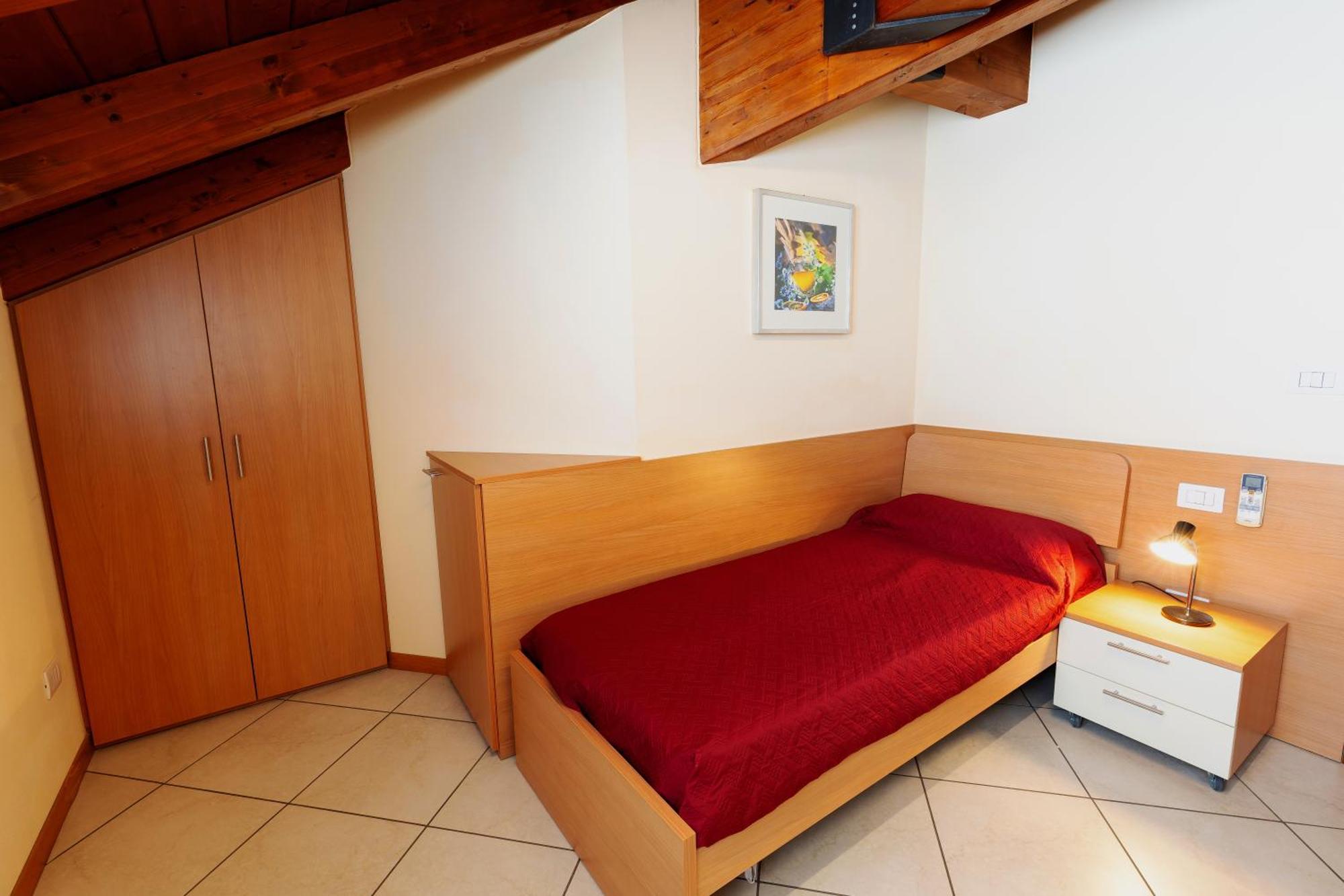 Residenza Il Castello Apartment Сондрио Стая снимка